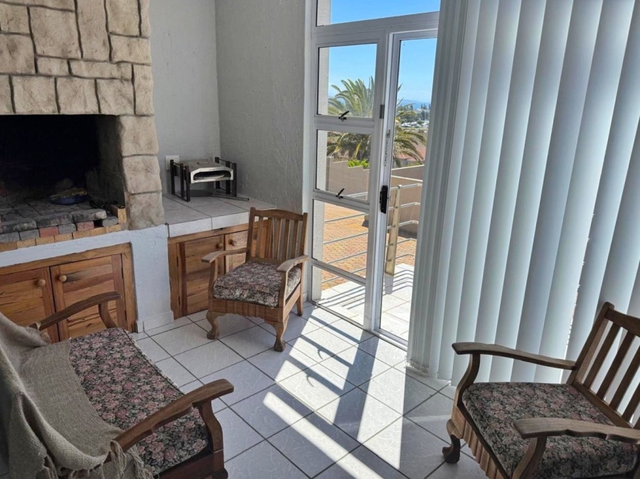 2 Bedroom Property for Sale in Hartenbos Heuwels Western Cape